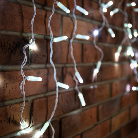 Гирлянда светодиодная  1,5*0,25 м 10 led 220 В бахрома белый Сосульки Neon-night